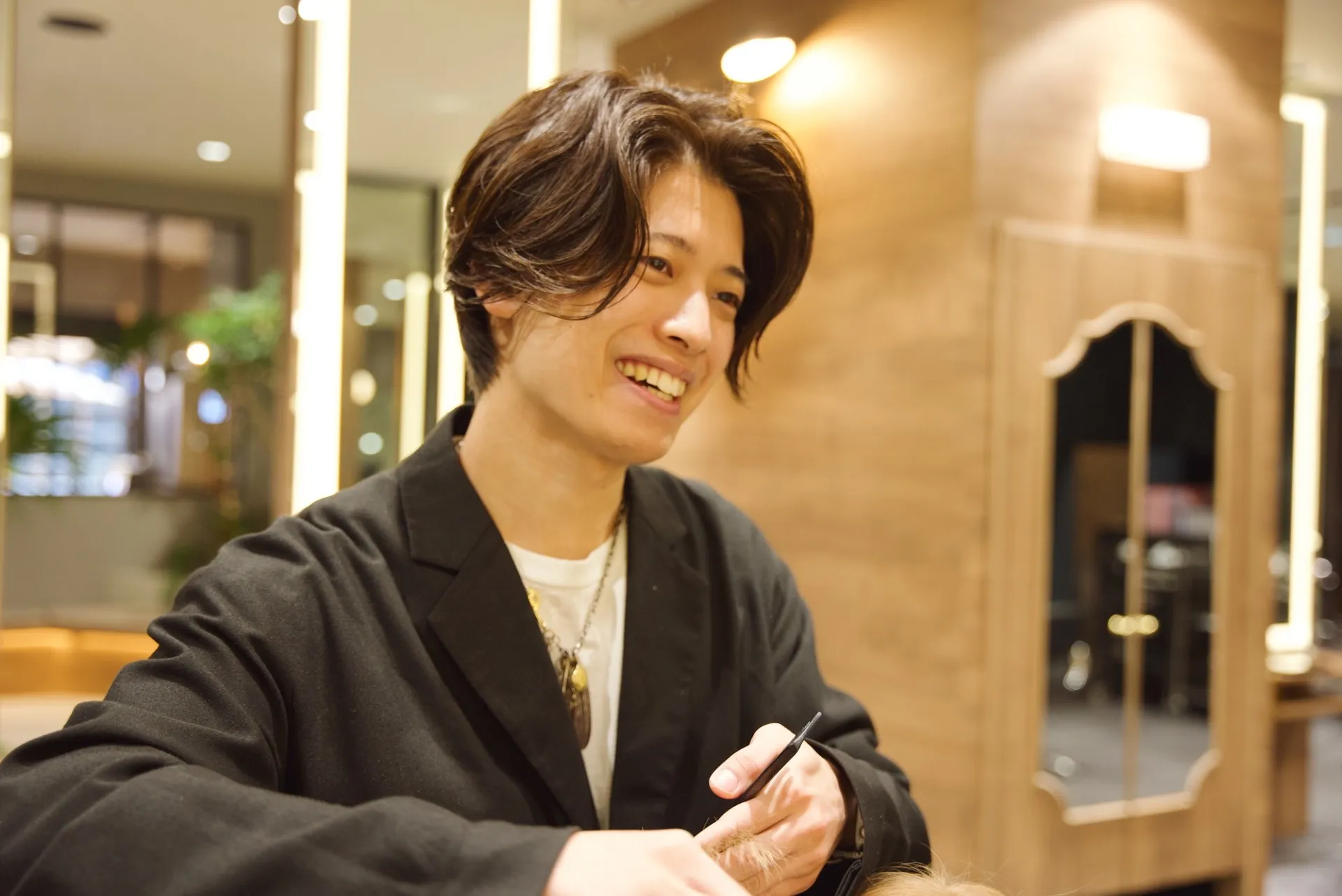スタイリスト